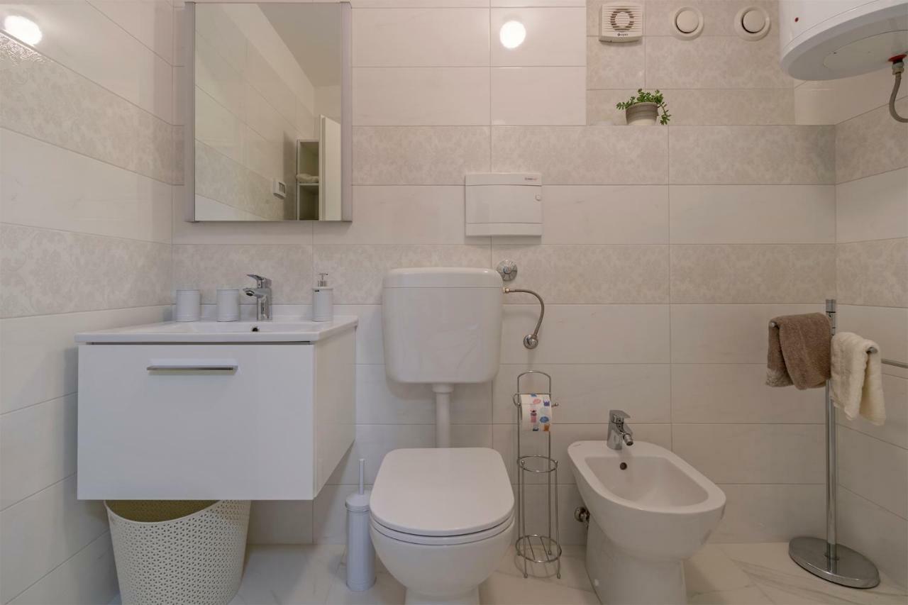 Colosseum Apartment Пула Экстерьер фото