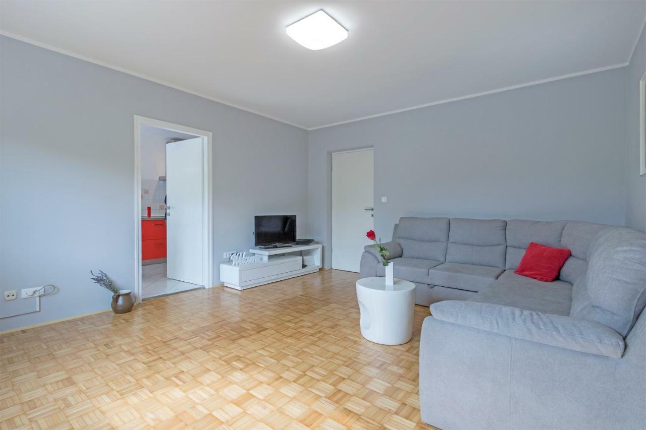 Colosseum Apartment Пула Экстерьер фото