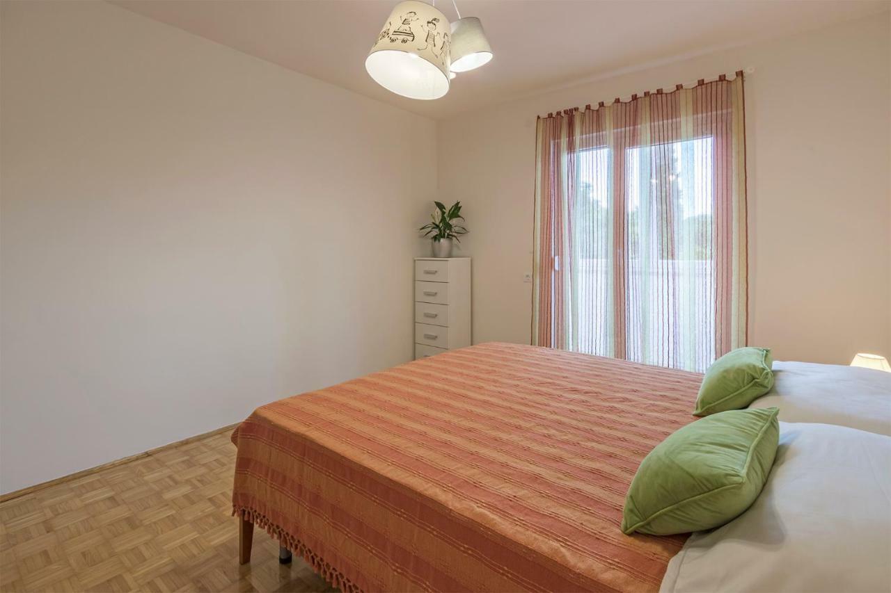 Colosseum Apartment Пула Экстерьер фото