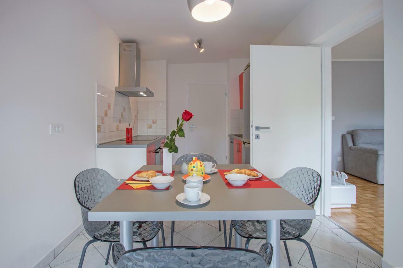 Colosseum Apartment Пула Экстерьер фото